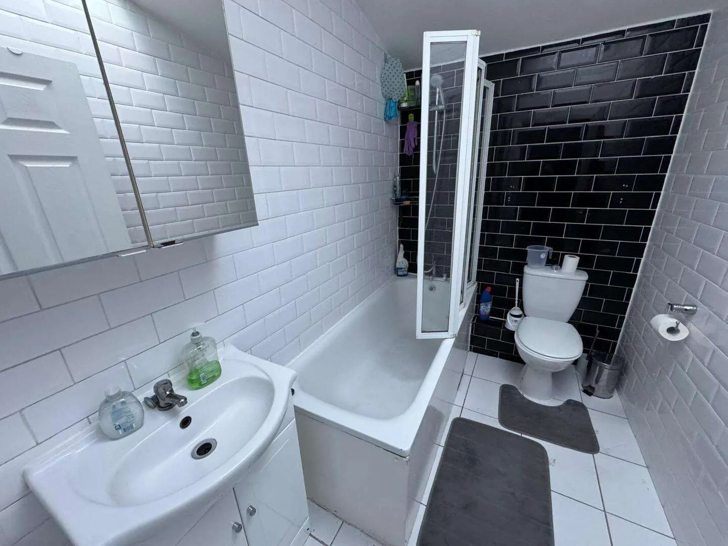 Room Phoenix Place in Dartford
