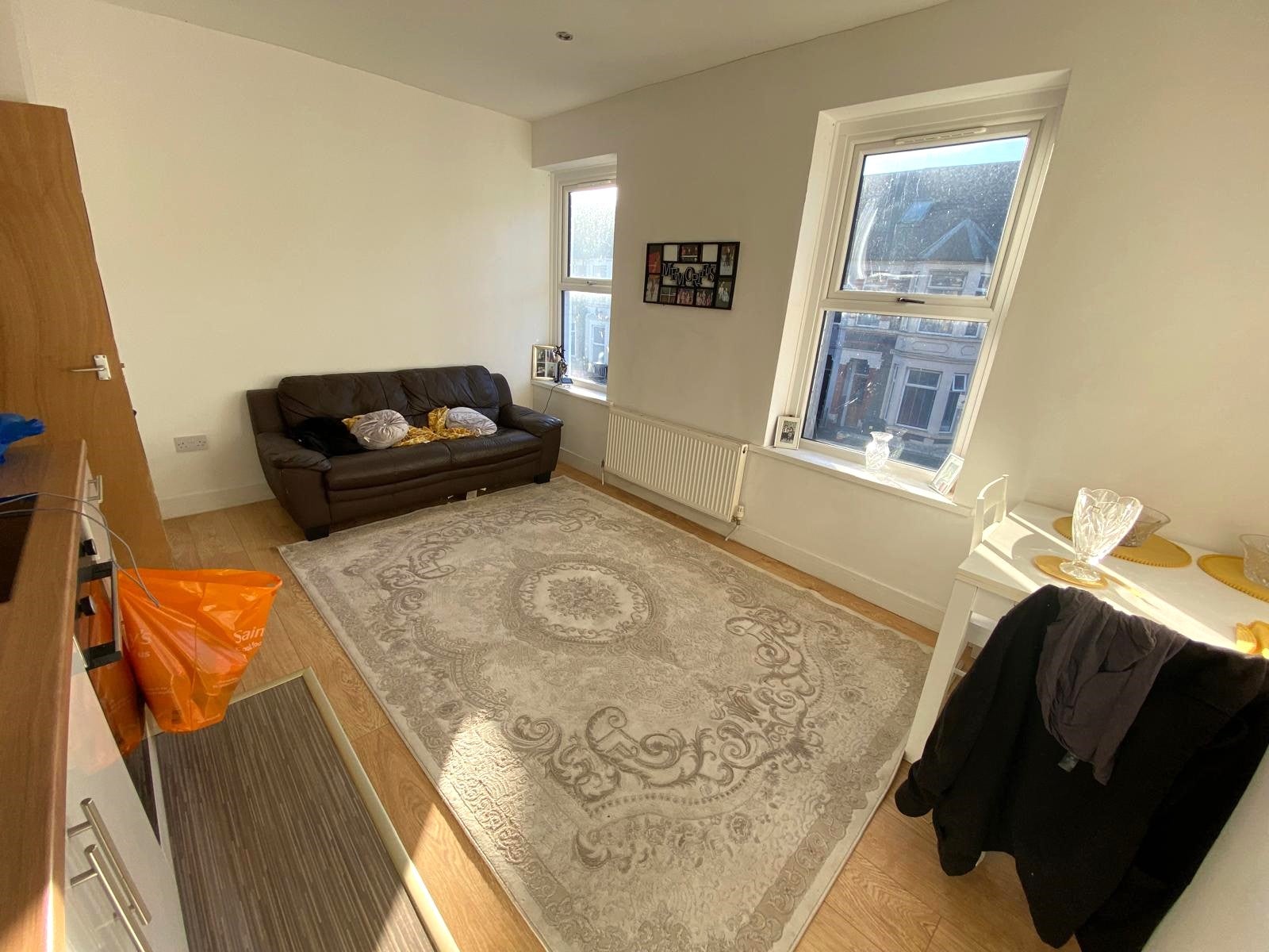 Flat Penarth Road in Cardiff