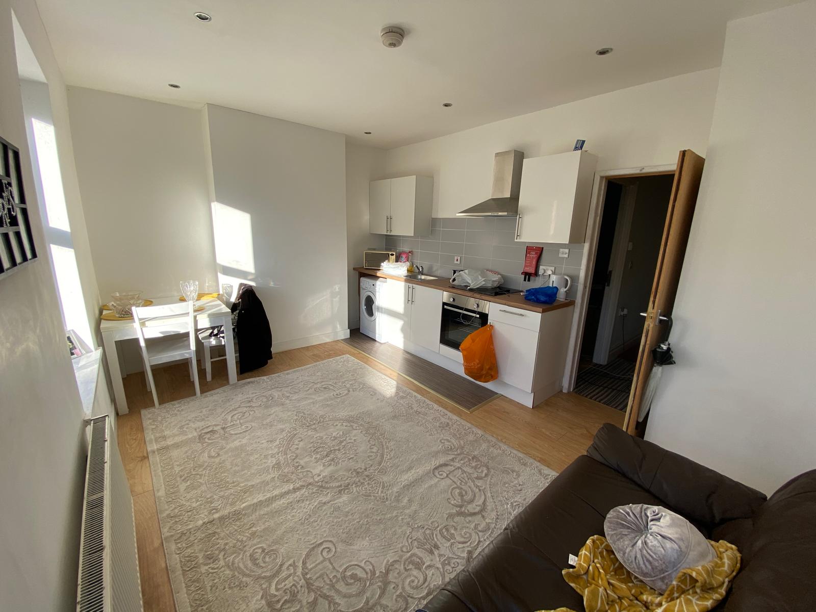 Flat Penarth Road in Cardiff