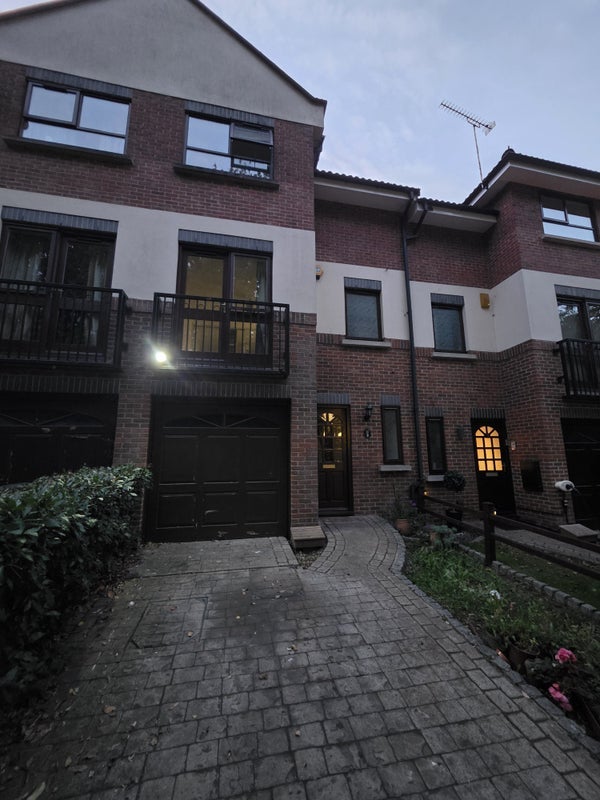 House Brook Park Close in Greater London