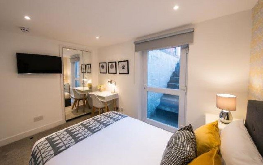 Room Westfield Road in Reading