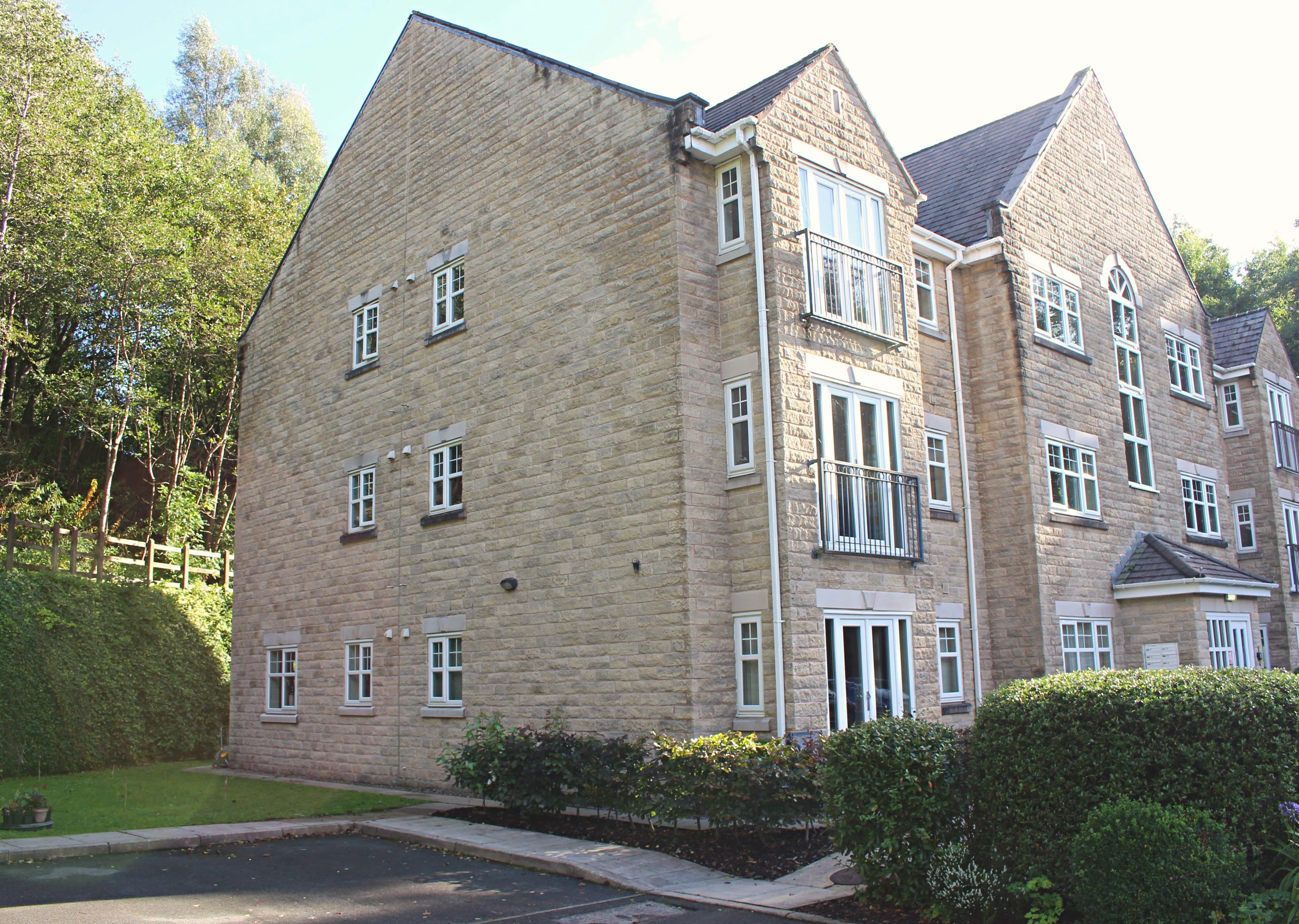 Flat Grange Park Way in Borough of Rossendale