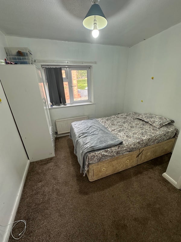 Room Sneinton Dale in Nottingham