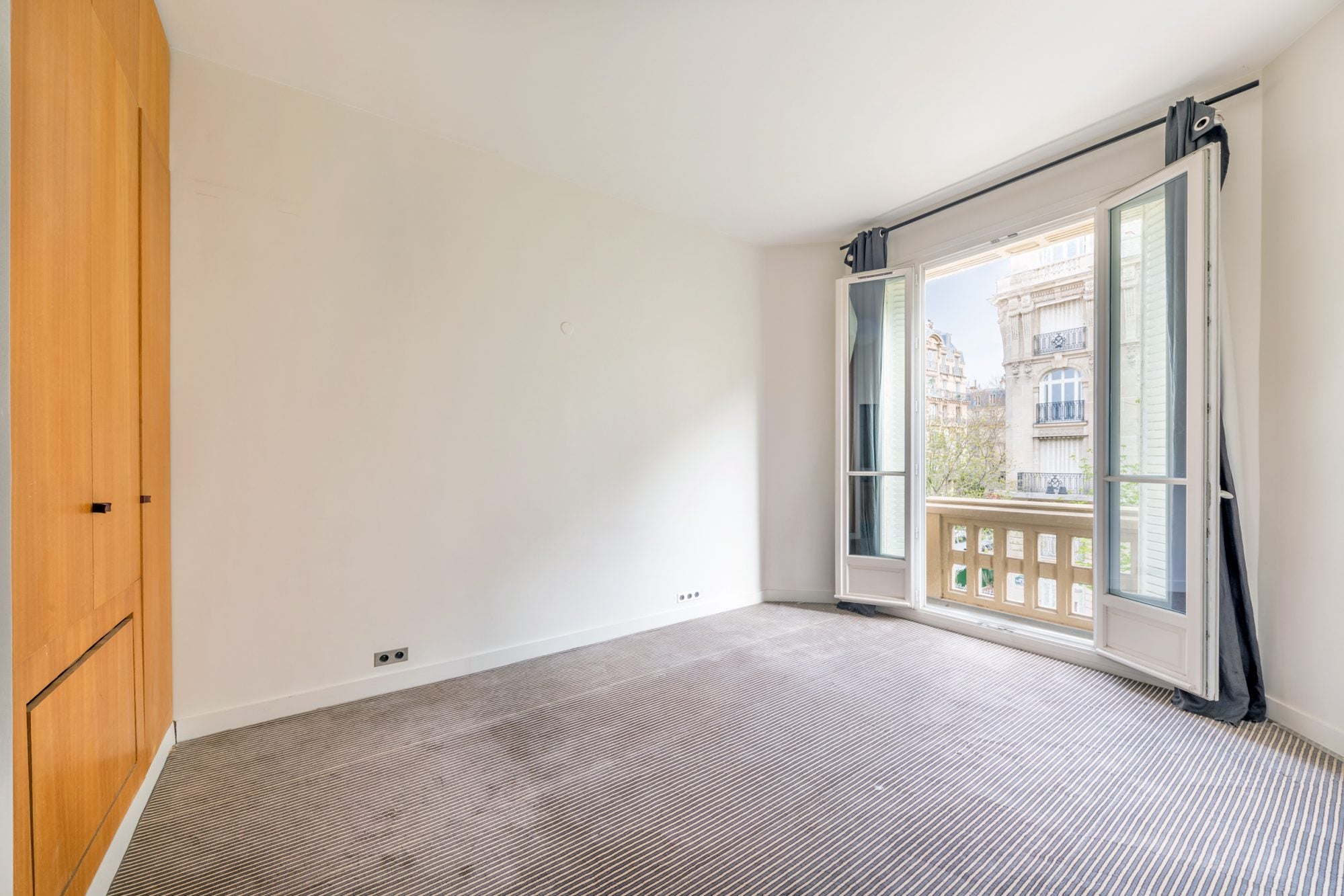 Appartement Avenue Élisée Reclus à Paris
