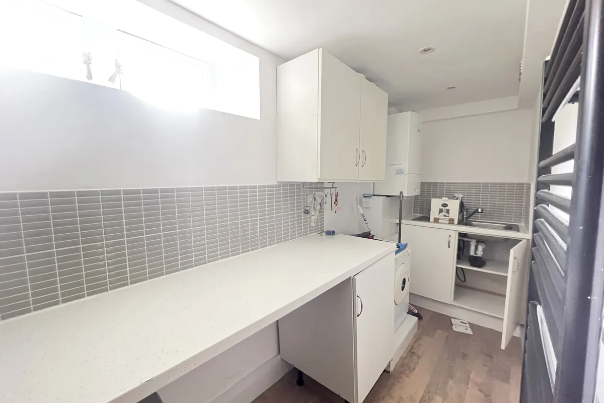 Flat Cranwells Park in Bath