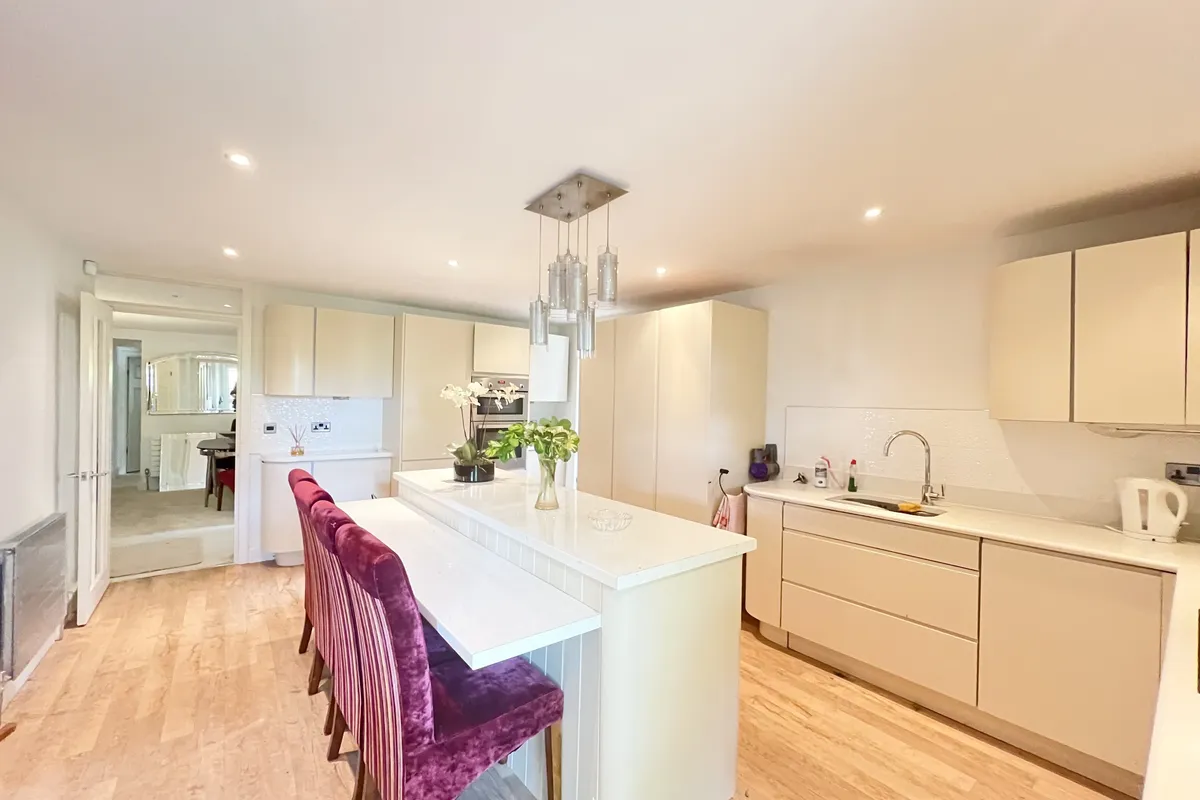 Flat Cranwells Park in Bath