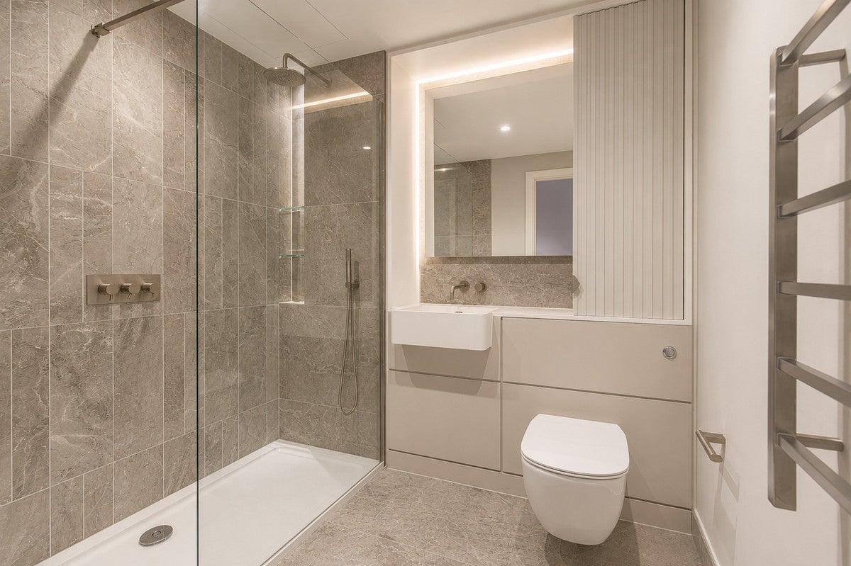 Flat Kennington Lane in Greater London