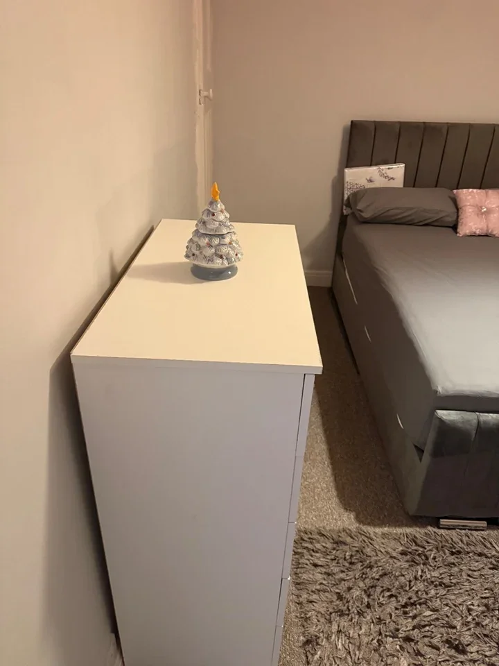 Room Preston Gardens in Luton