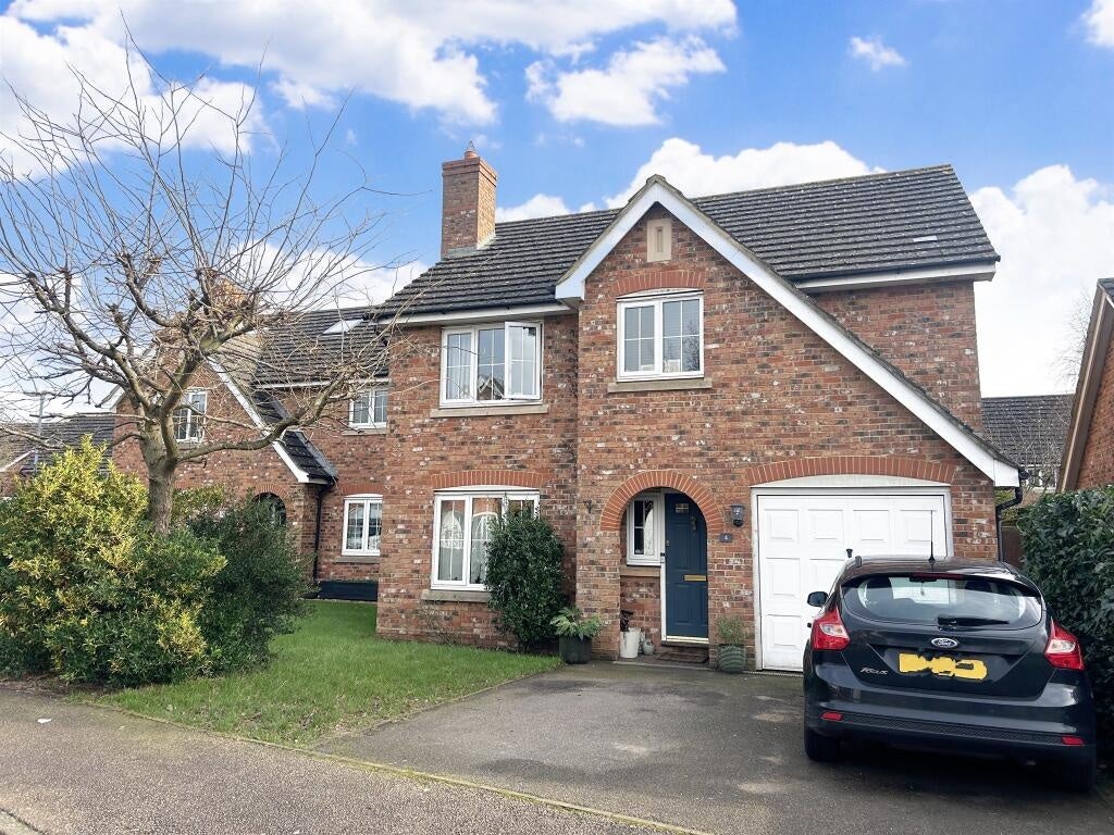 House Pavilion Close in Huntingdonshire