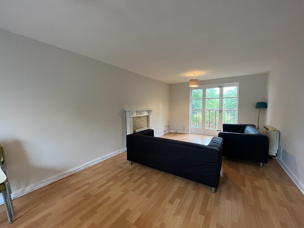 Flat Linen Court in Salford