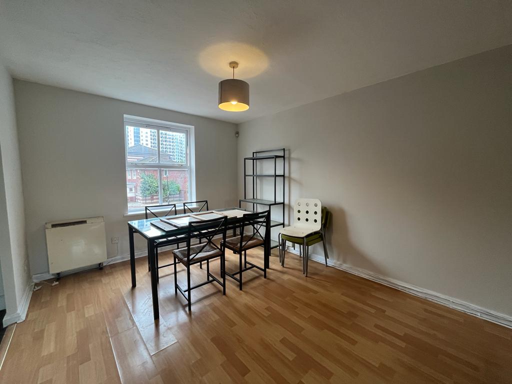Flat Linen Court in Salford