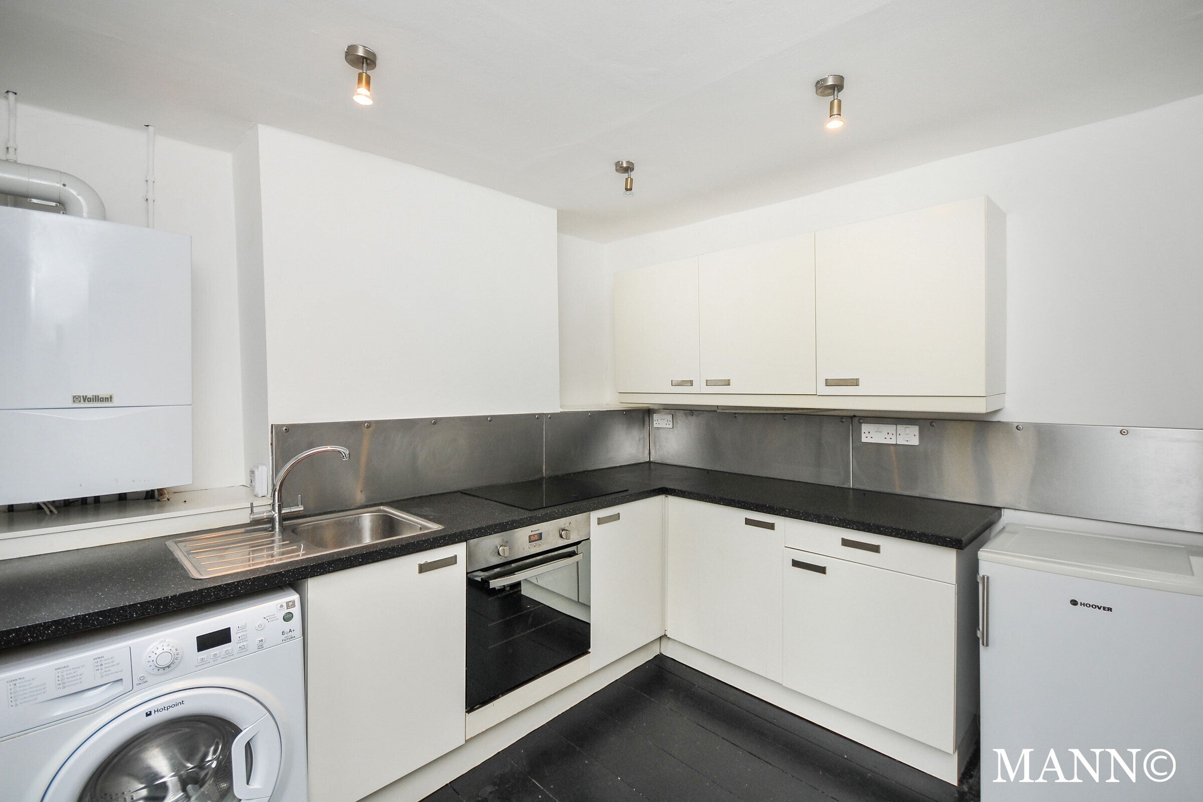 Flat Lee High Road in Greater London