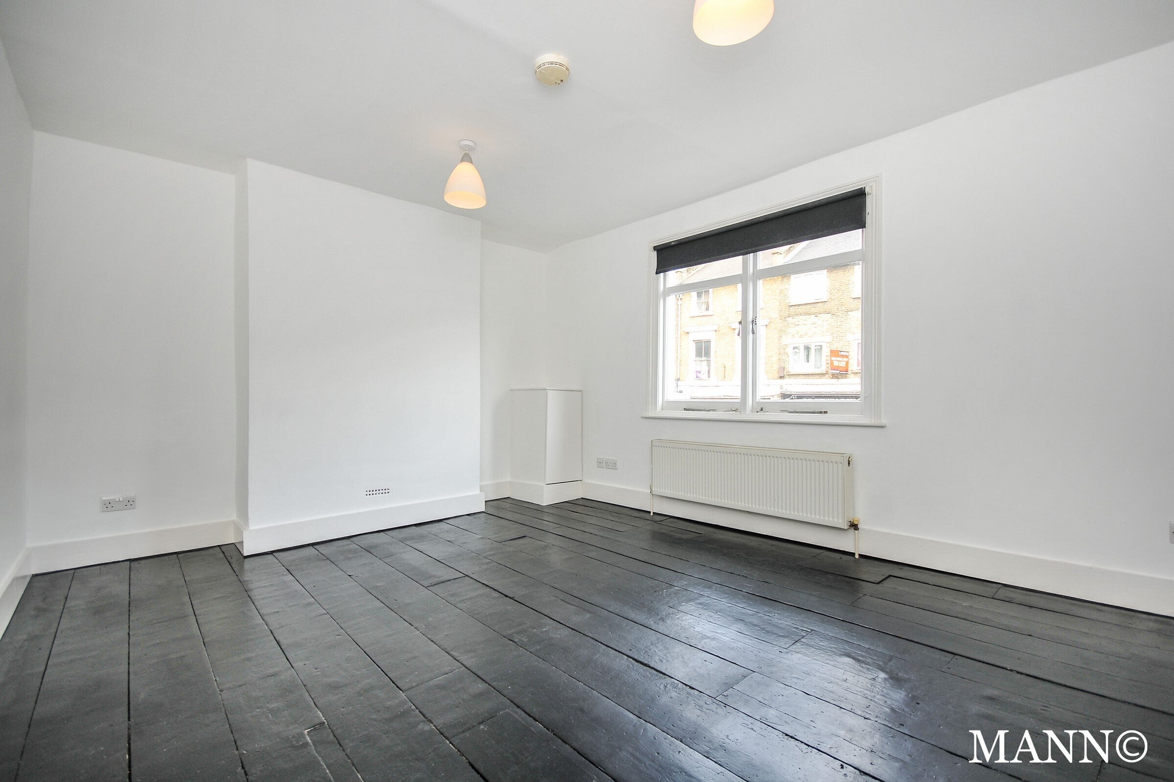 Flat Lee High Road in Greater London