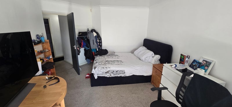 Room Rowland Street in Salford