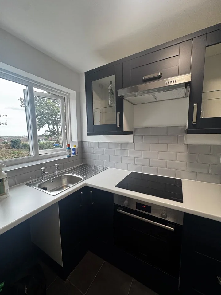 Flat Milford Close in Greater London