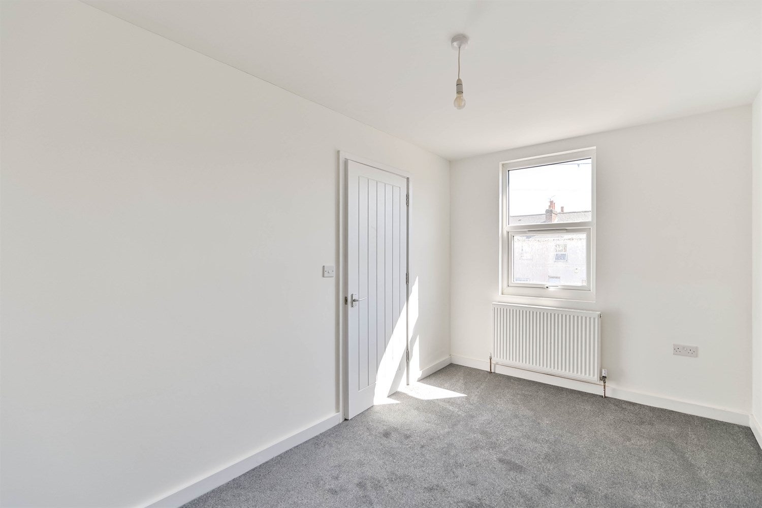 Flat Bedford Road in Reading