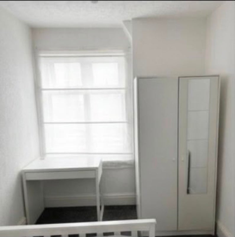 Room Macclesfield Street in Stoke-on-Trent