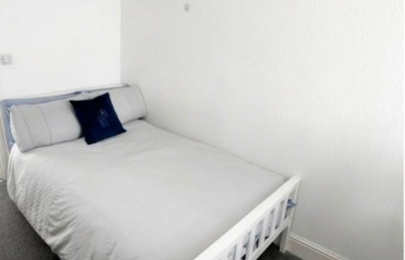 Room Macclesfield Street in Stoke-on-Trent