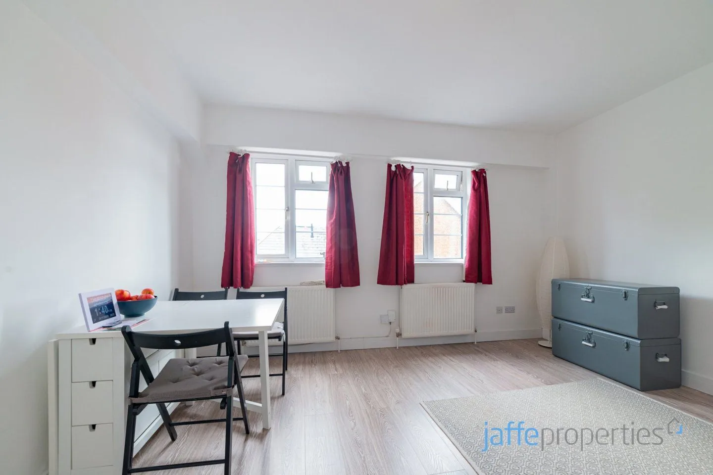 Flat West End Lane in Greater London