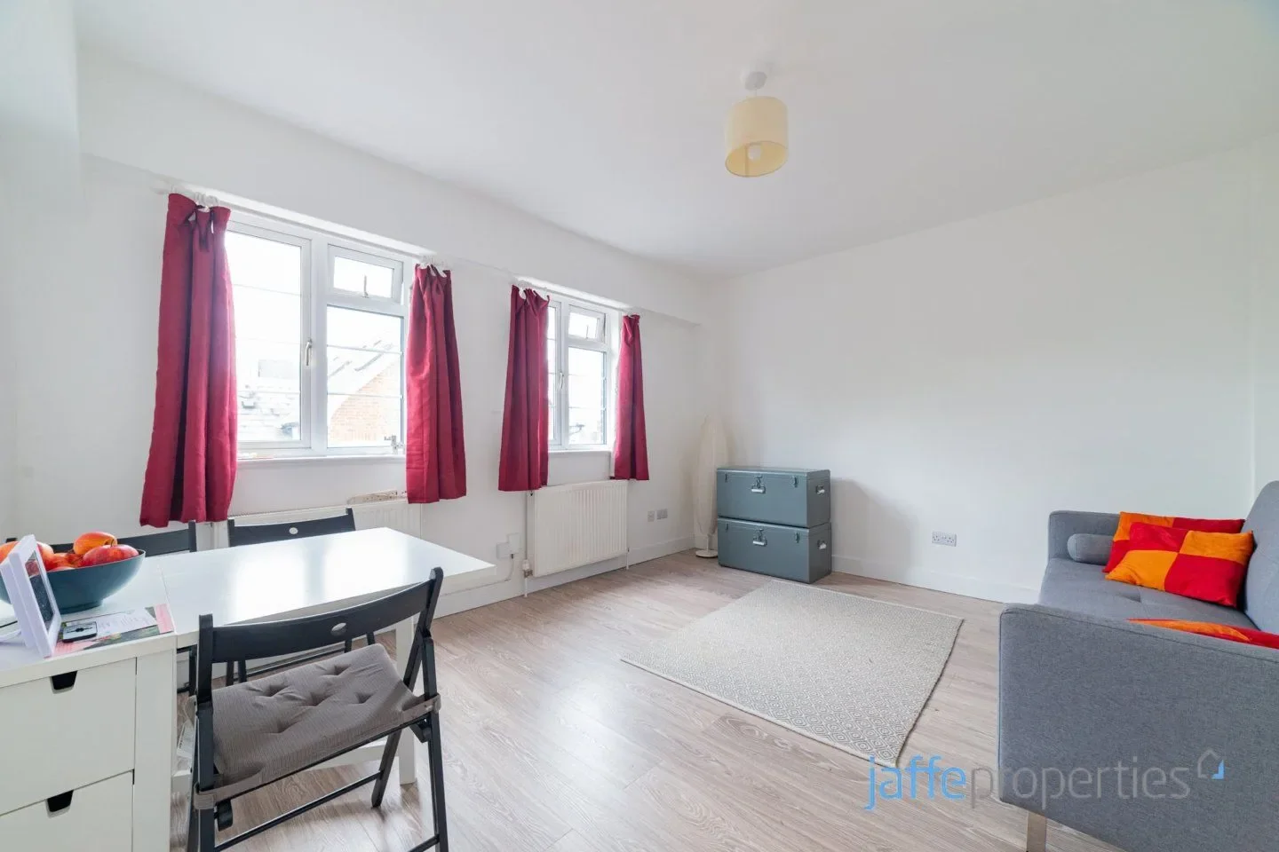 Flat West End Lane in Greater London