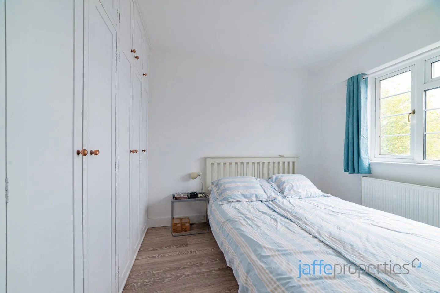 Flat West End Lane in Greater London