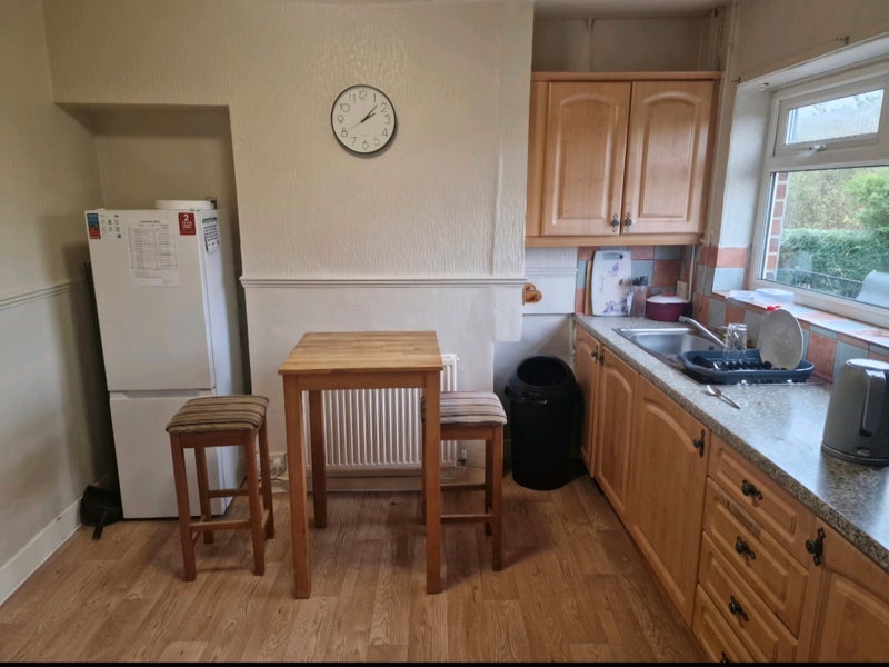 Room Harborough Avenue in Sheffield