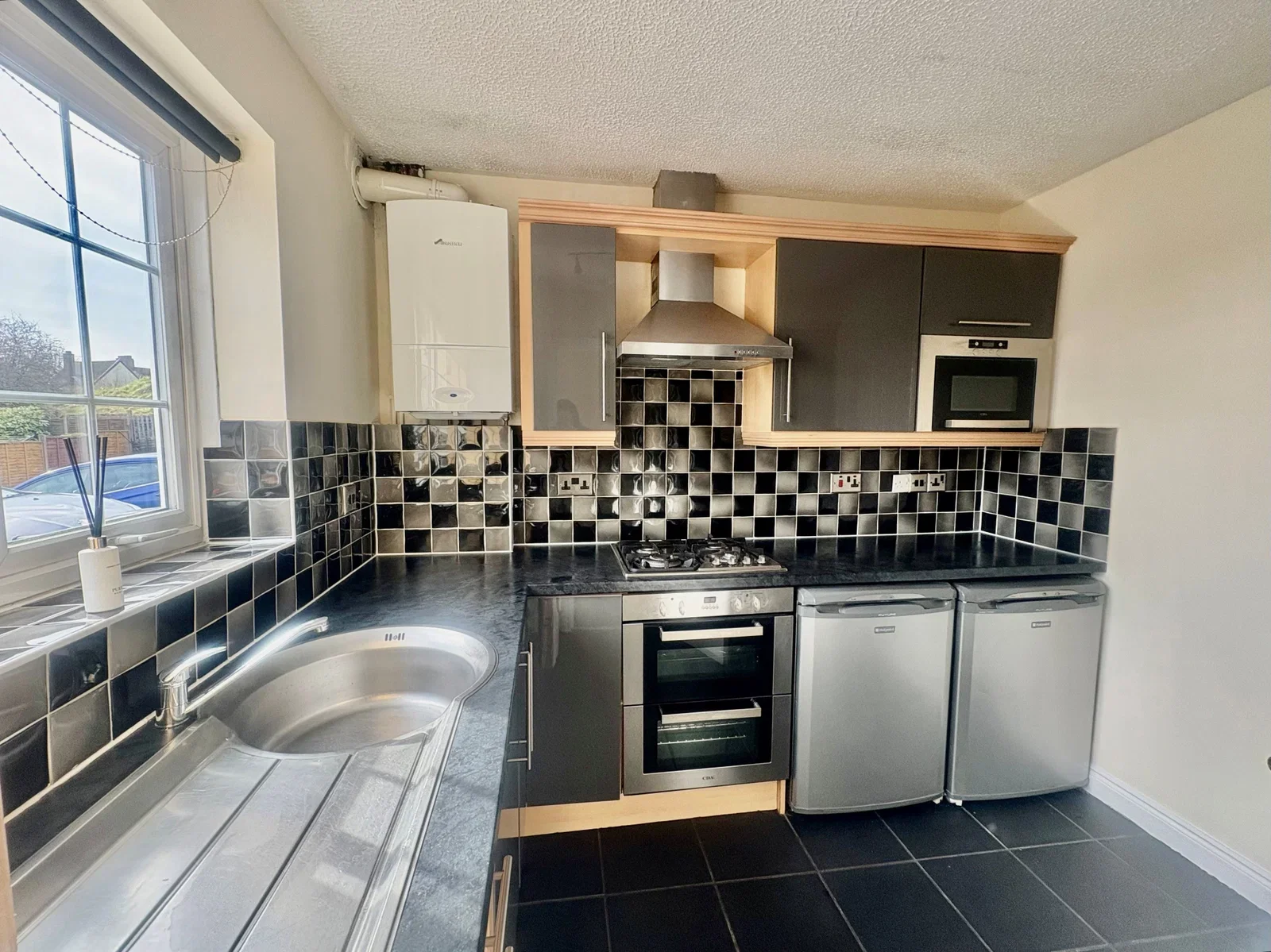 House Acacia Close in Coseley