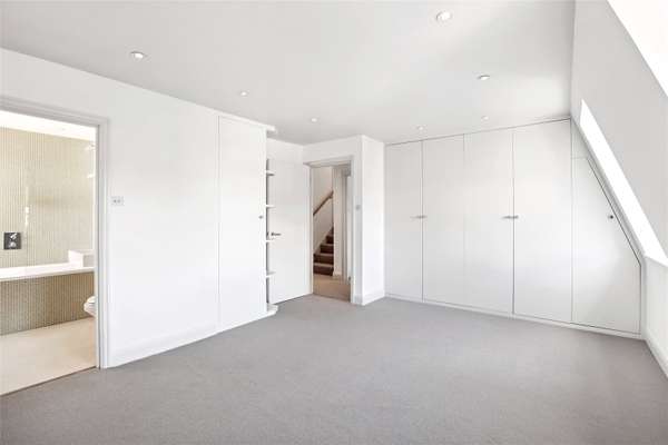 Flat Elystan Street in Greater London