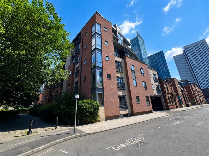 Flat Collier Street in Manchester