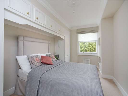 Flat Fulham Road in Greater London