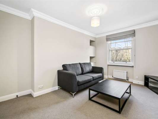 Flat Fulham Road in Greater London