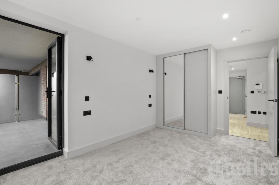 Flat Fairfield Gardens in Greater London