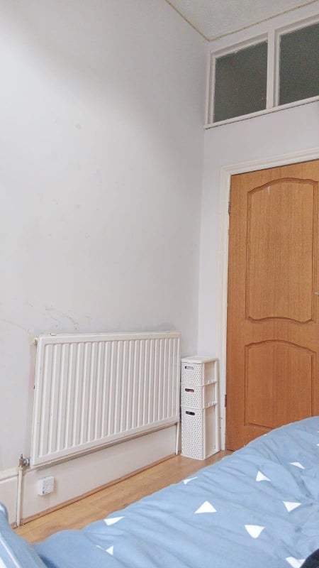Room George Lane in Greater London