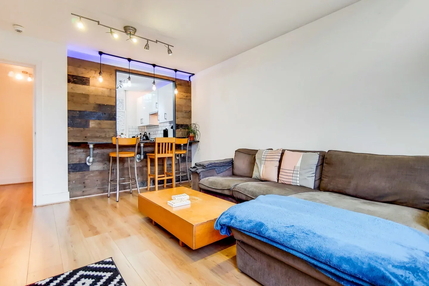 Flat Northwold Road in Greater London