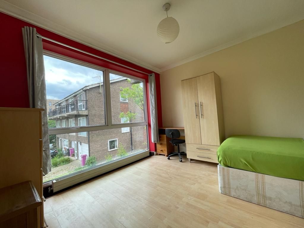 House Capstan Square in Greater London