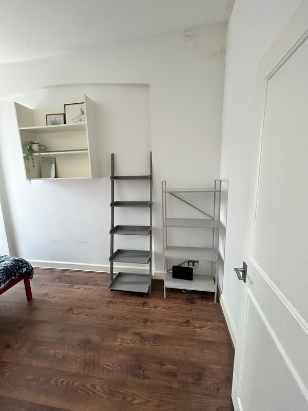 Room Tetherdown in Greater London