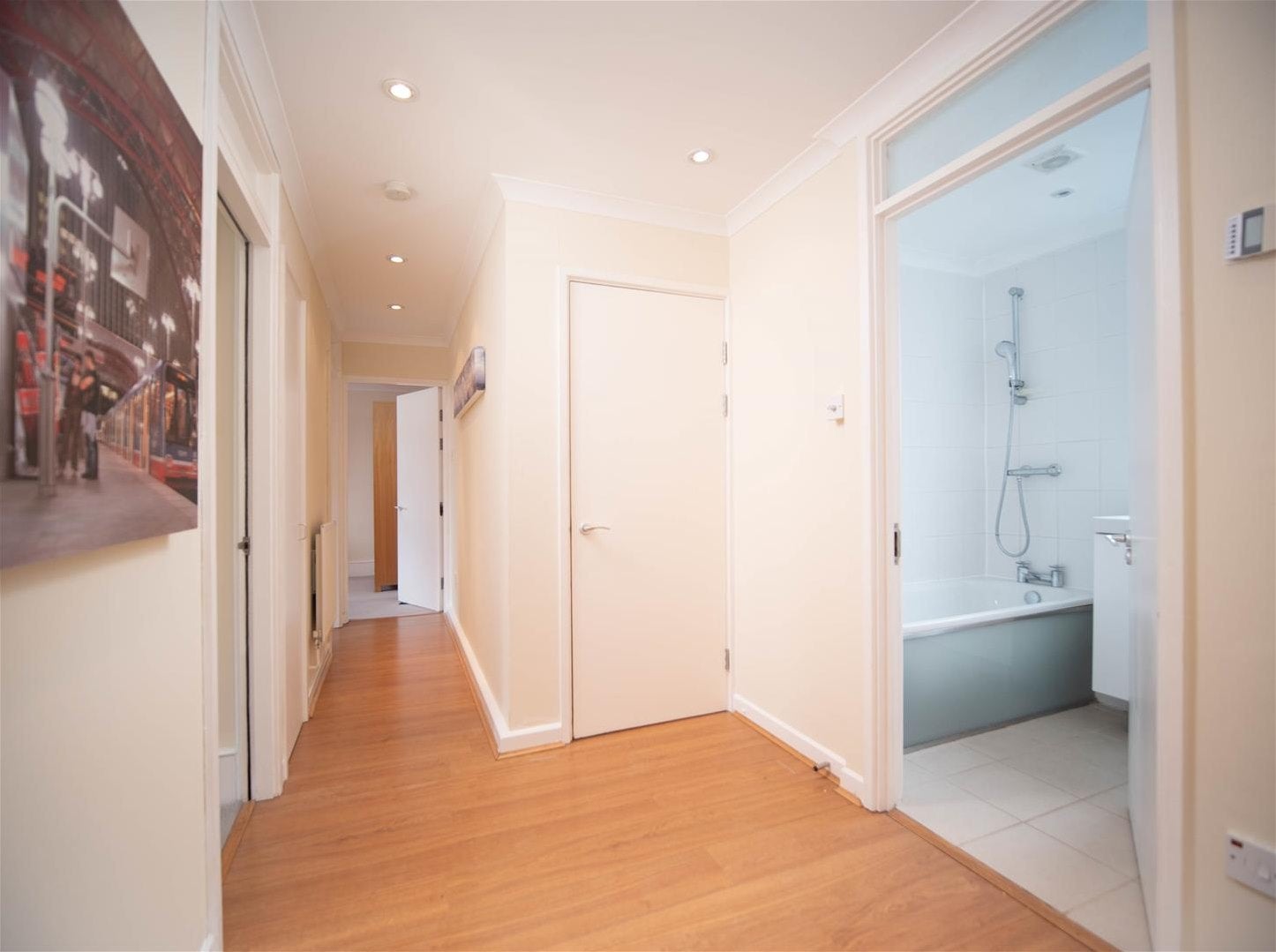 Flat Barleycorn Way in Greater London