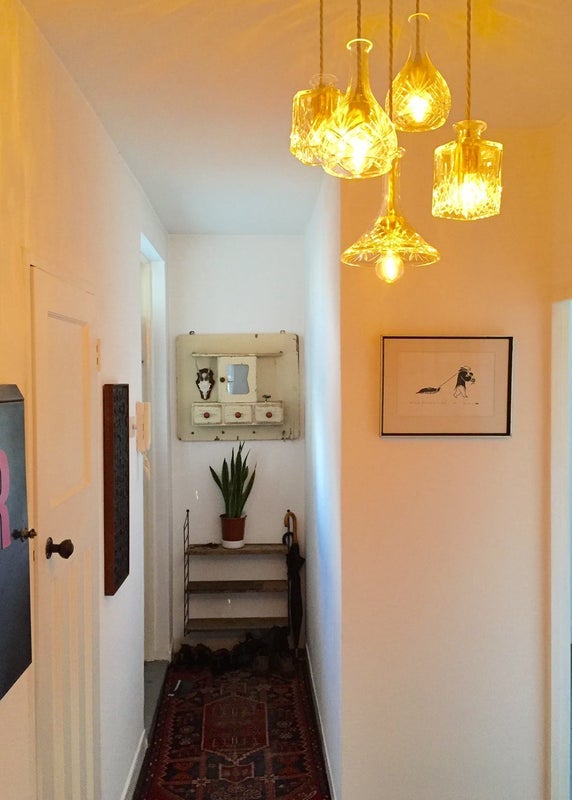 Room Temple Street in Greater London