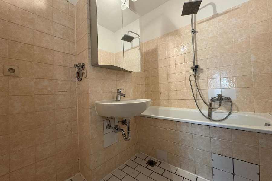 Zimmer Lünette in Berlin