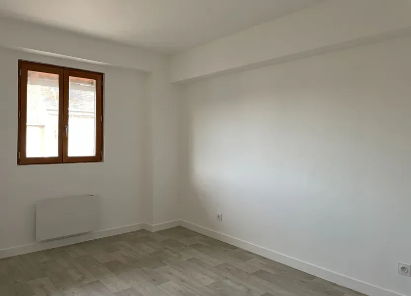 Flat Rue des Marronniers in La Ferté-Saint-Aubin