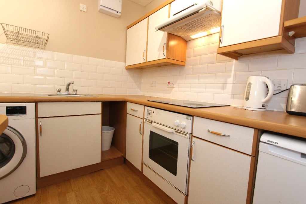 Flat Appin Street in City of Edinburgh
