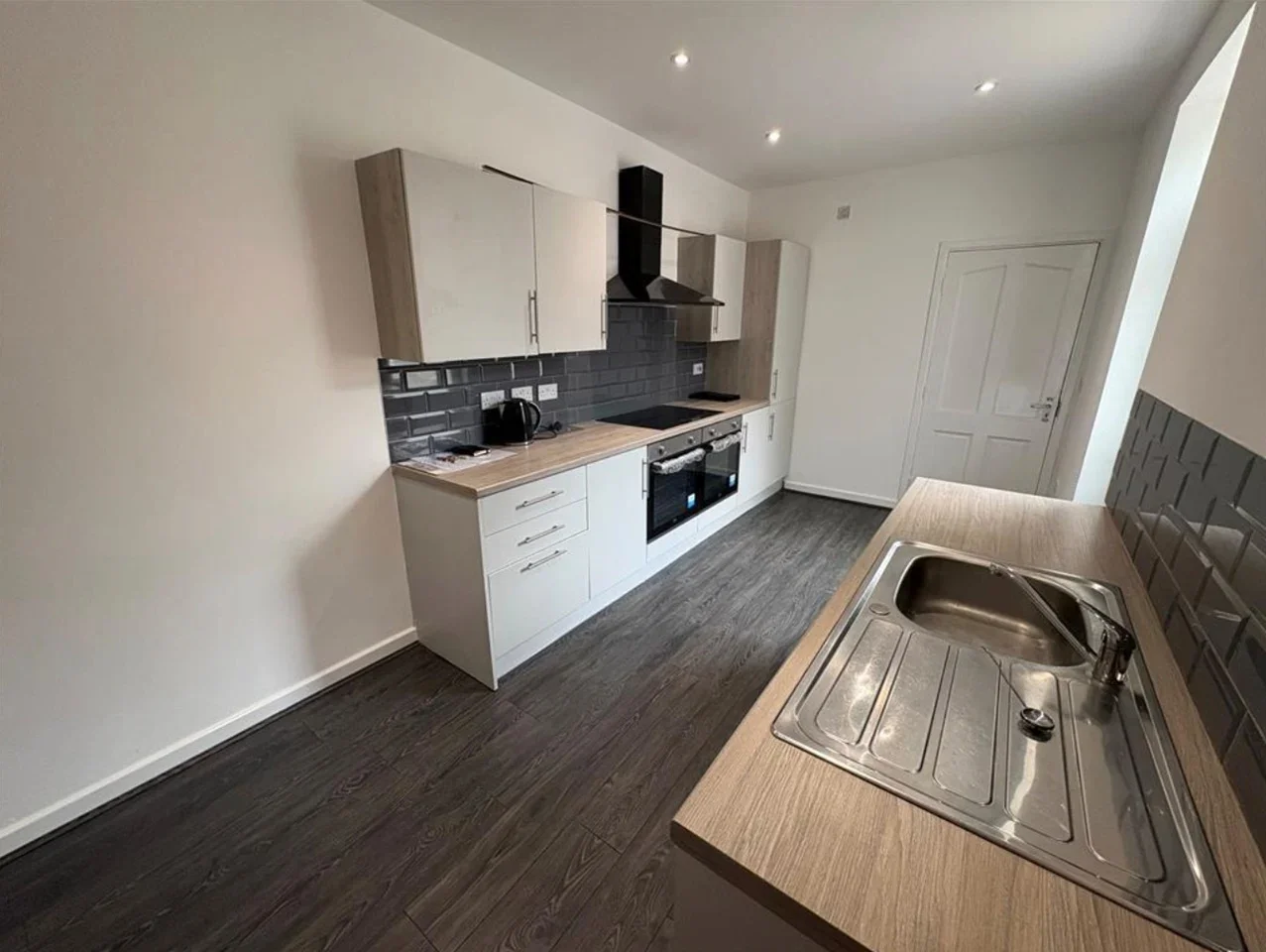 Room Vaughan Avenue in Doncaster