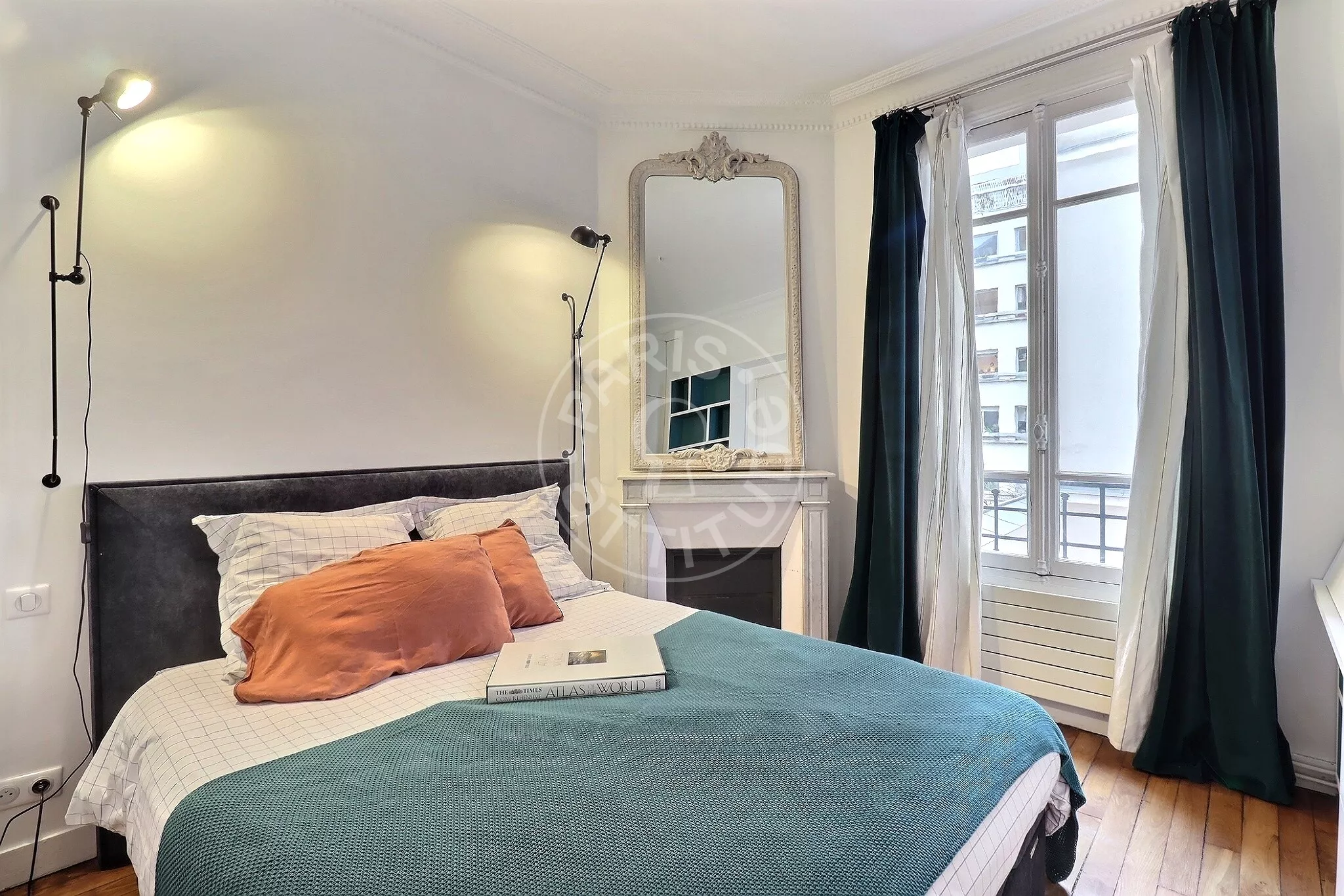 Flat Rue Étienne Jodelle in Paris