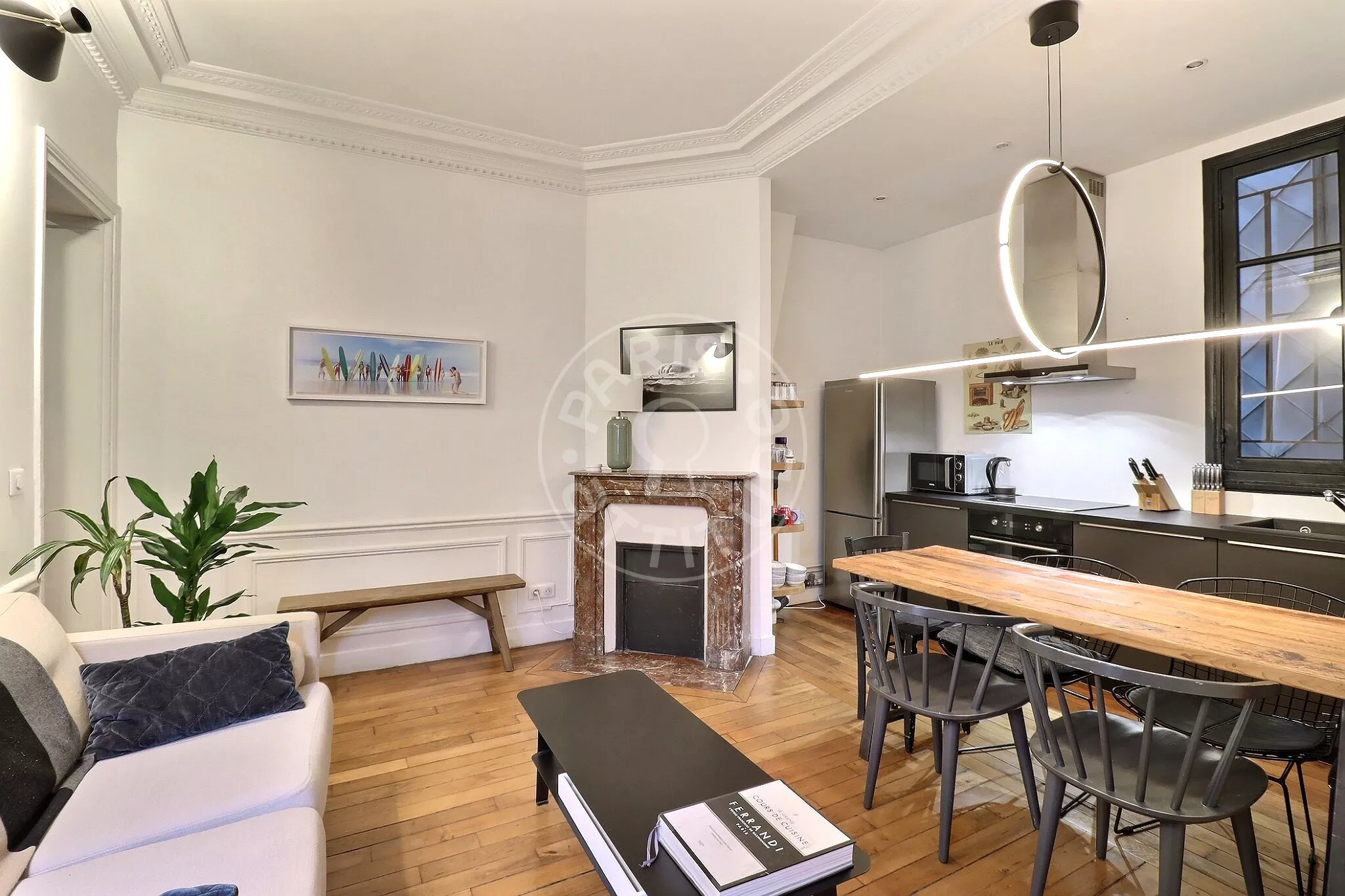 Flat Rue Étienne Jodelle in Paris