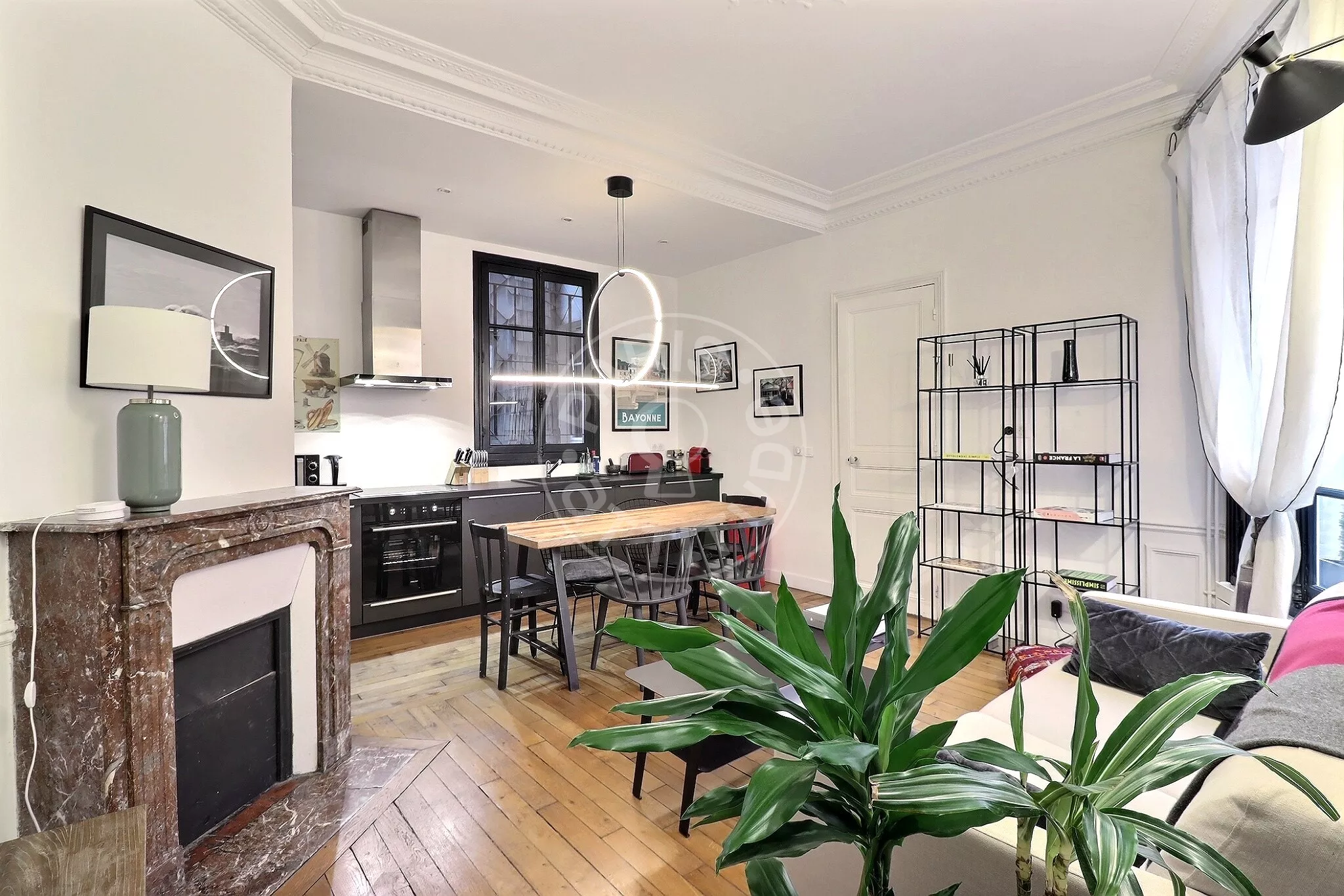 Flat Rue Étienne Jodelle in Paris