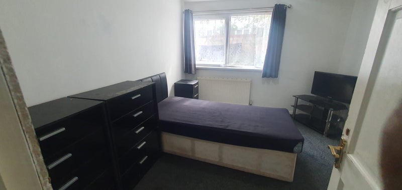 Room Sandwich Close in Blackburn