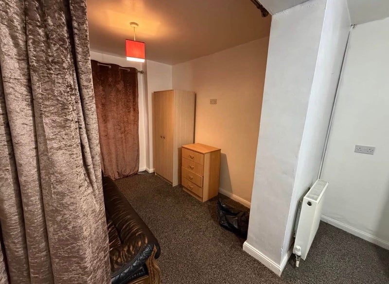 Room Sandwich Close in Blackburn
