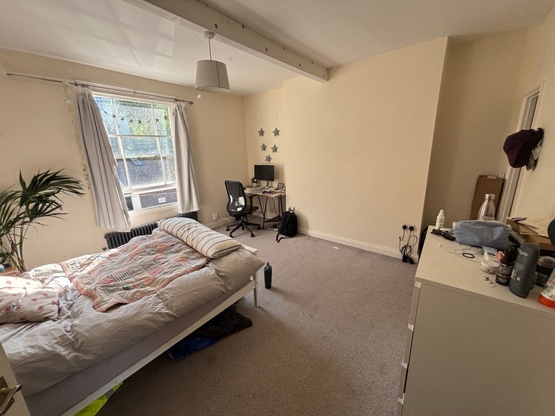 Room Springfield Road in Bristol