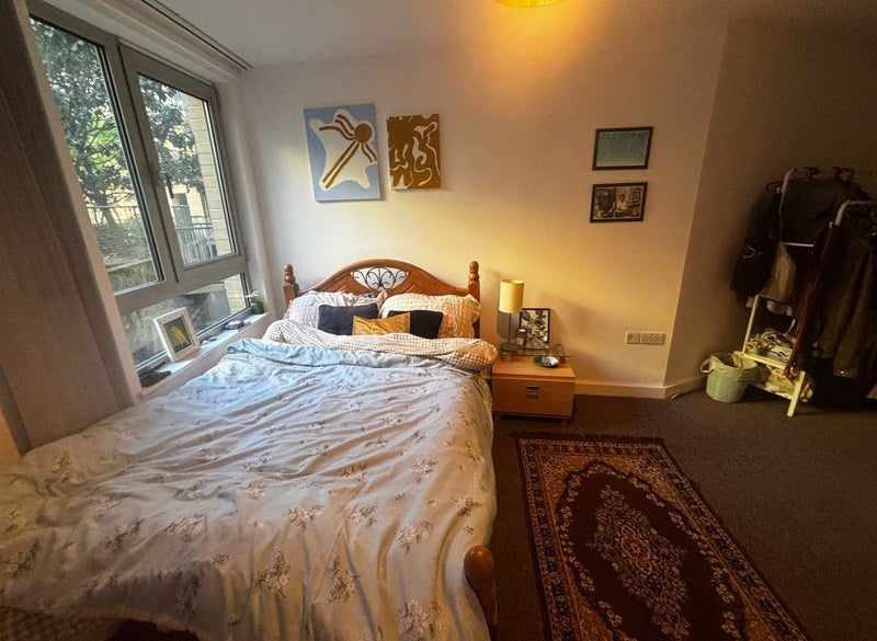 Room Eden Grove in Greater London