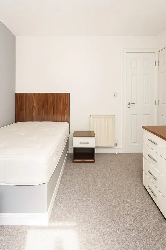 Room High Street in Connah's Quay